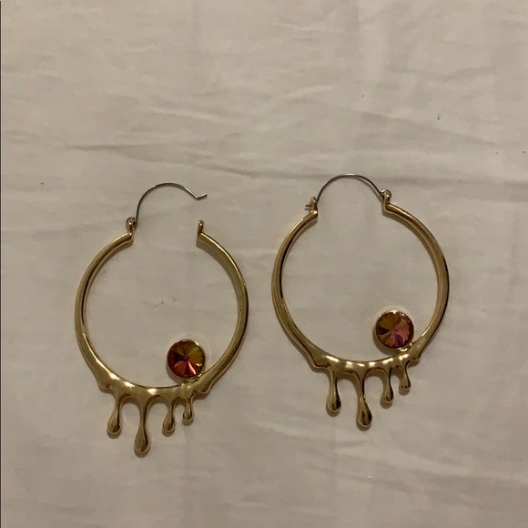 Artistic earrings - Picture 2 of 3